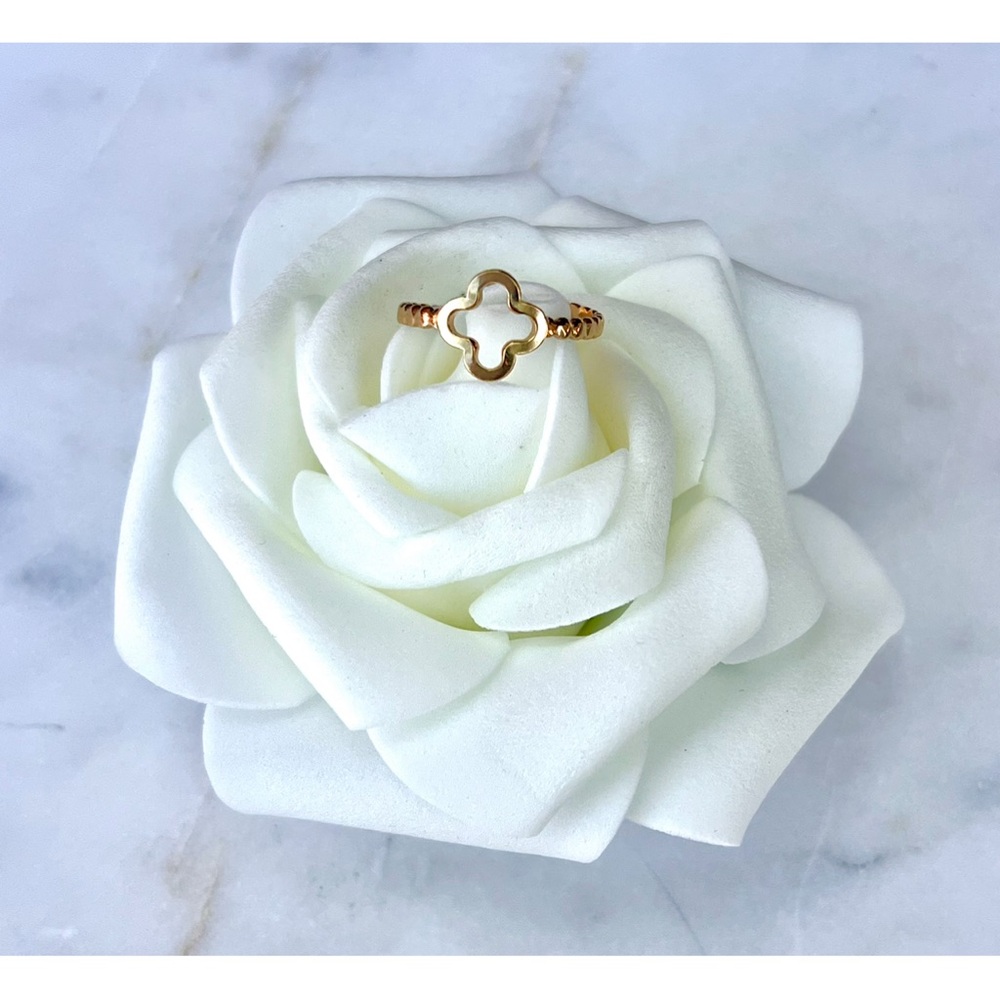 18K Gold Plated Stainless Steel Clover Adjustable Ring.